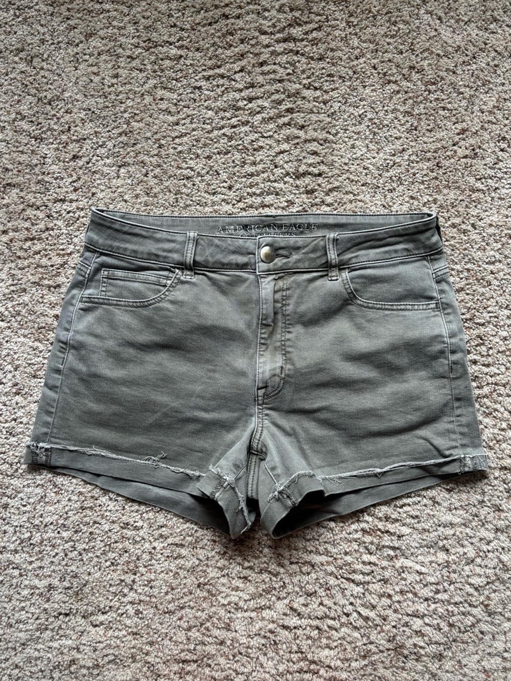 American Eagle Hi-Rise Shortie Women’s size 12 Olive Green